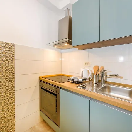 Daire Ema 2br Apt. In Old Town Centre *