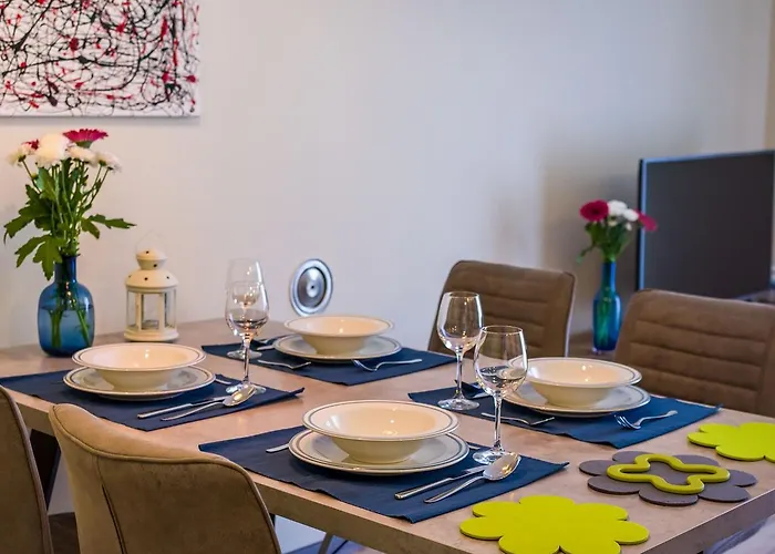 Ema 2br Apt. In Old Town Centre * زادار