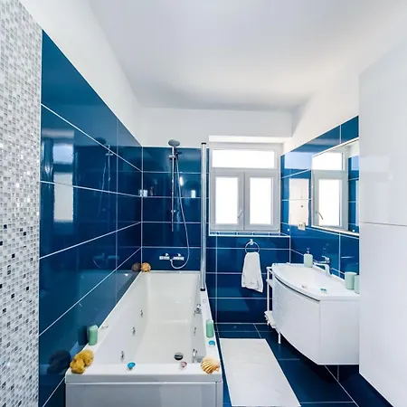 Ema 2br Apt. In Old Town Centre * Zara