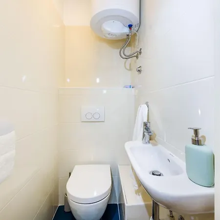 Ema 2br Apt. In Old Town Centre Apartmán Zadar