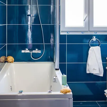 Ema 2br Apt. In Old Town Centre * Zara