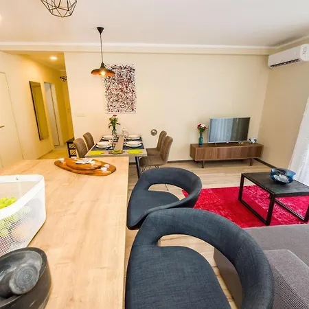 Apartmán Ema 2br Apt. In Old Town Centre *