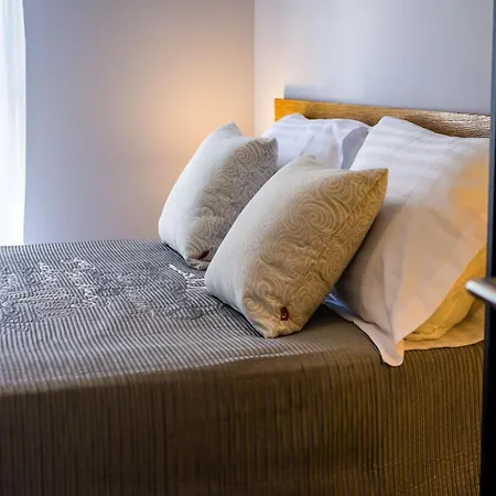 Apartmán Ema 2br Apt. In Old Town Centre