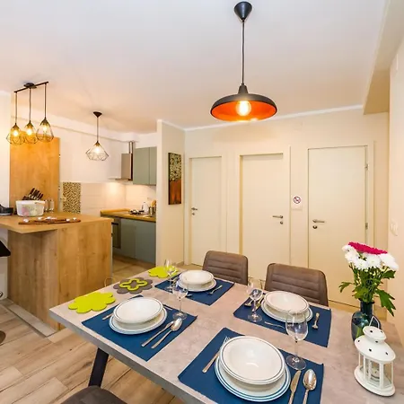 Apartmán Ema 2br Apt. In Old Town Centre Zadar