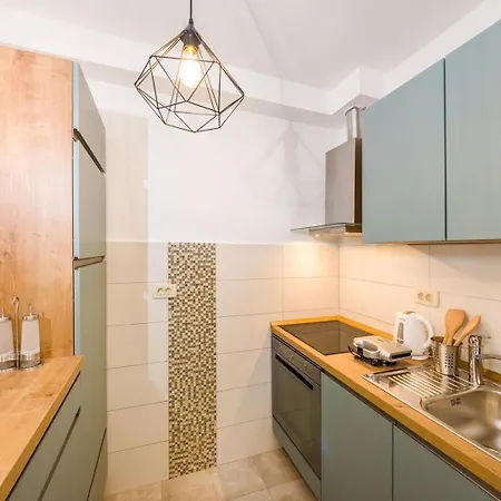 Ema 2br Apt. In Old Town Centre * Zadar