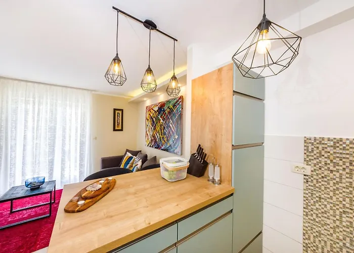 公寓 Ema 2br Apt. In Old Town Centre