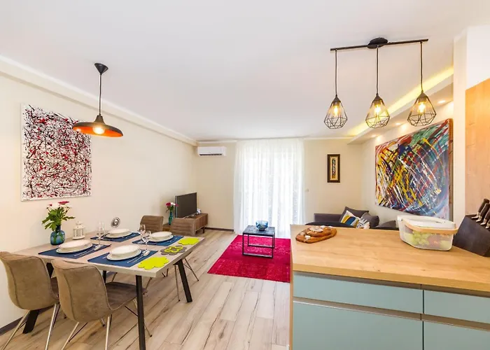 公寓 Ema 2br Apt. In Old Town Centre *