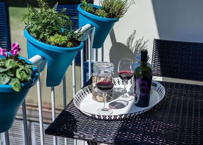 Ema 2br Apt. In Old Town Centre זאדאר