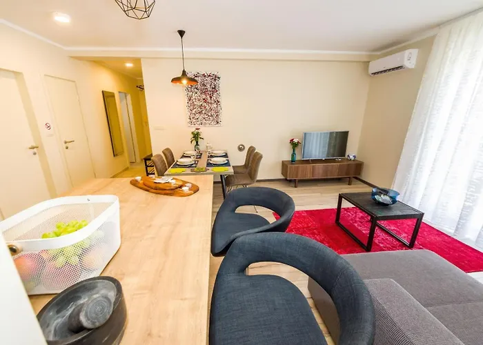 公寓 Ema 2br Apt. In Old Town Centre *