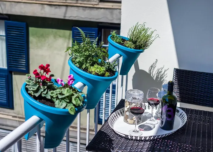 Ema 2br Apt. In Old Town Centre זאדאר